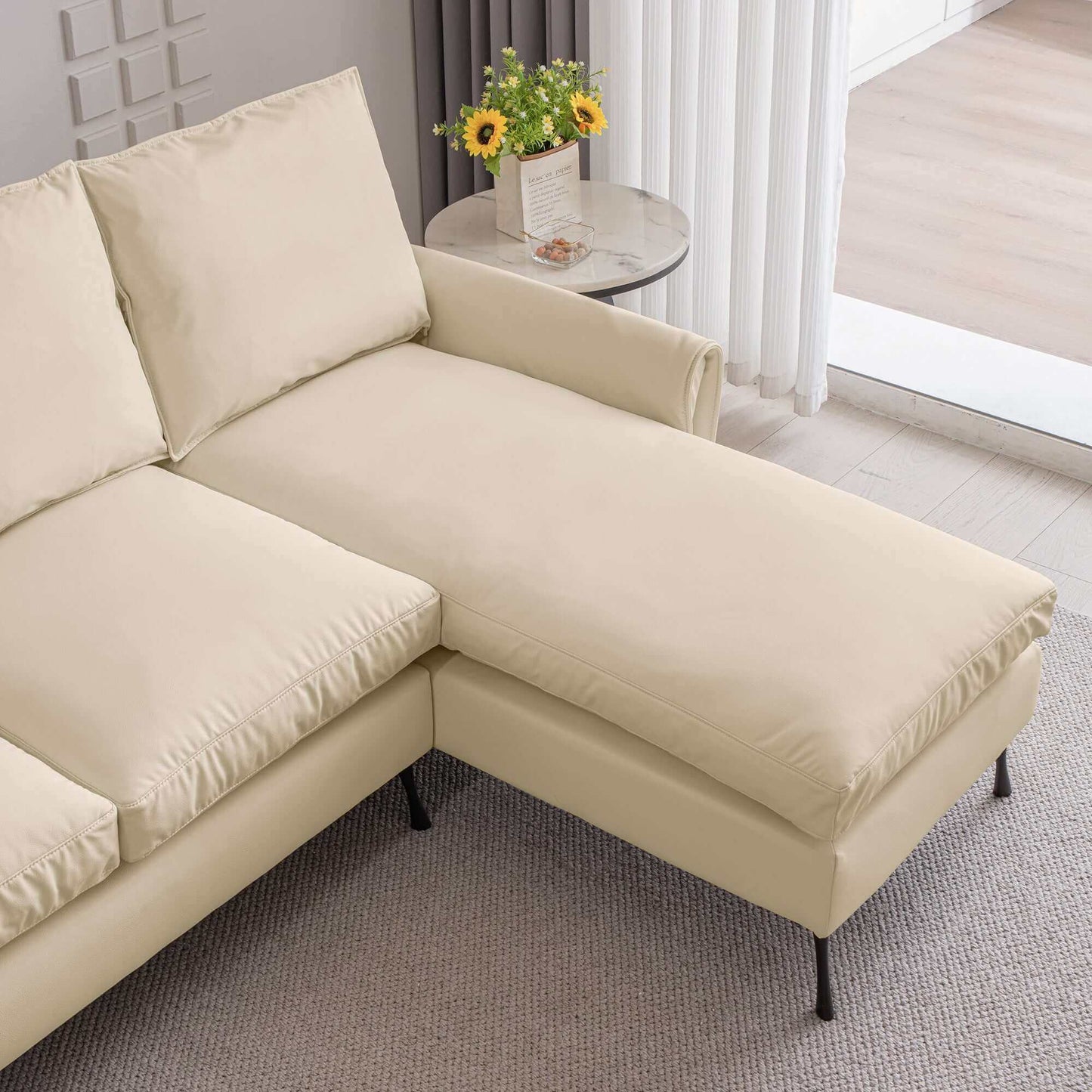 THE LAMIA SOFA