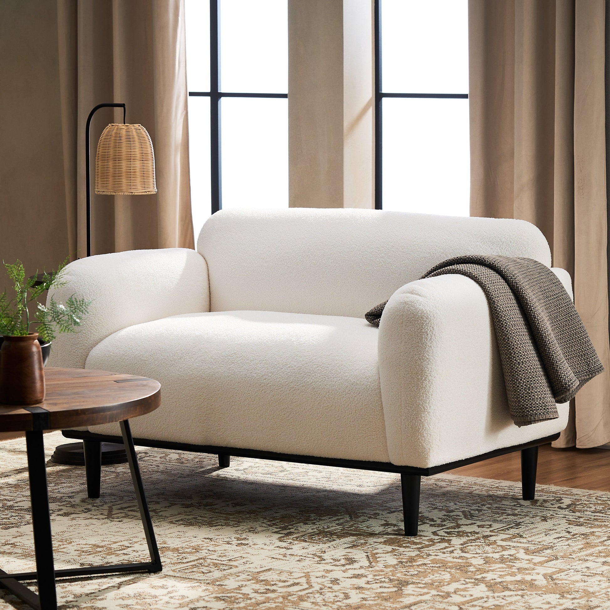 THE MAROUSI LOVESEAT