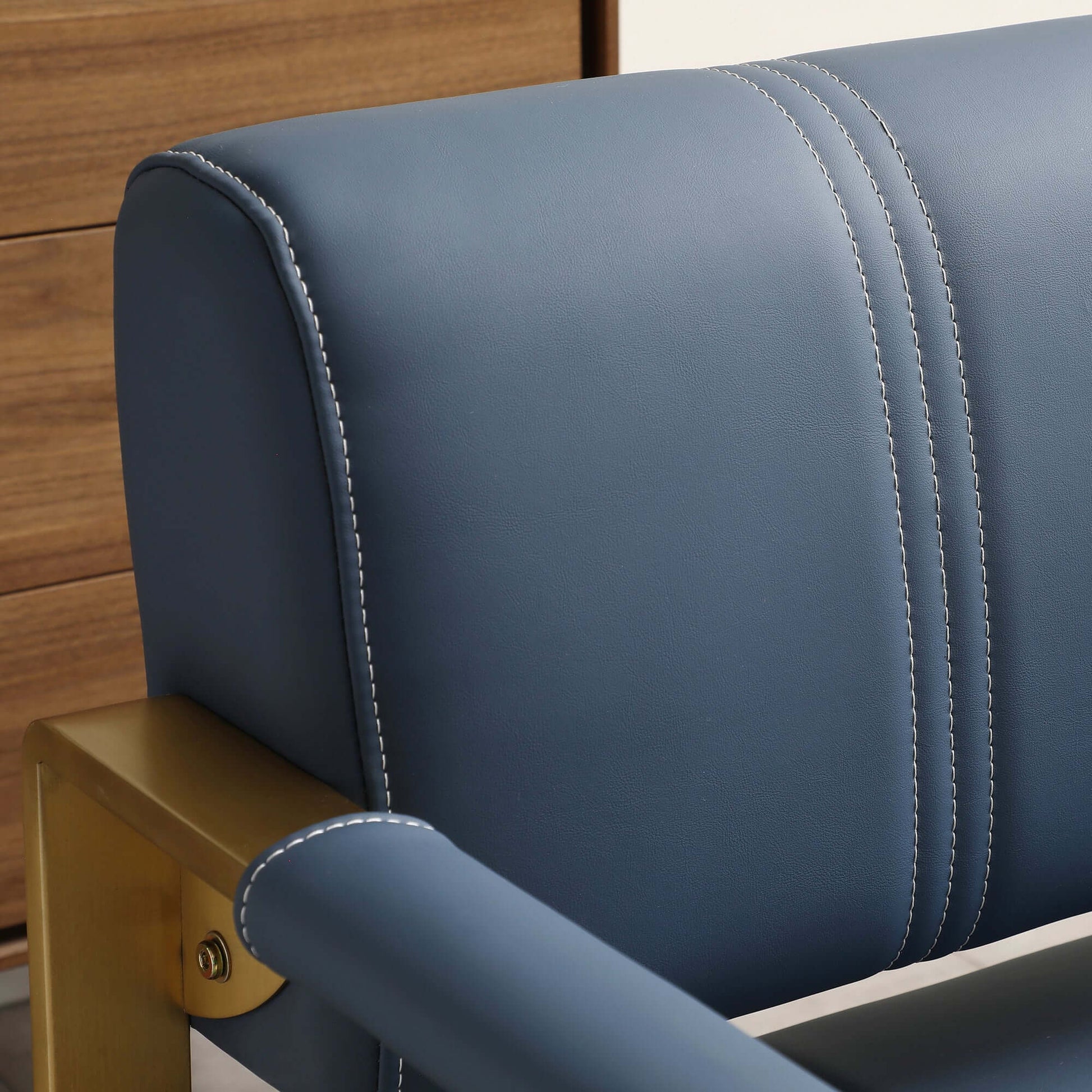 The TOMELLOSO Sofa