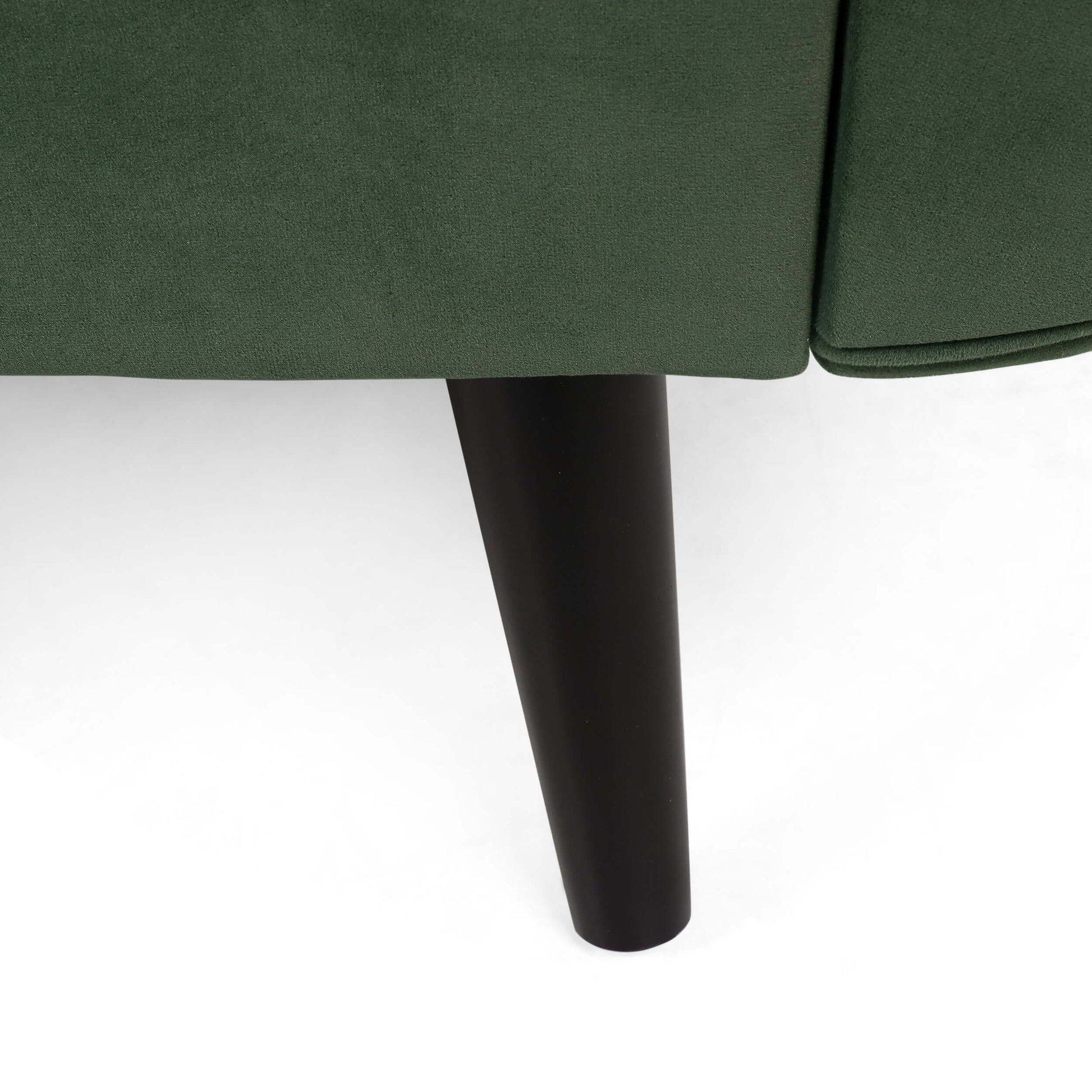 CHAISE LOUNGE