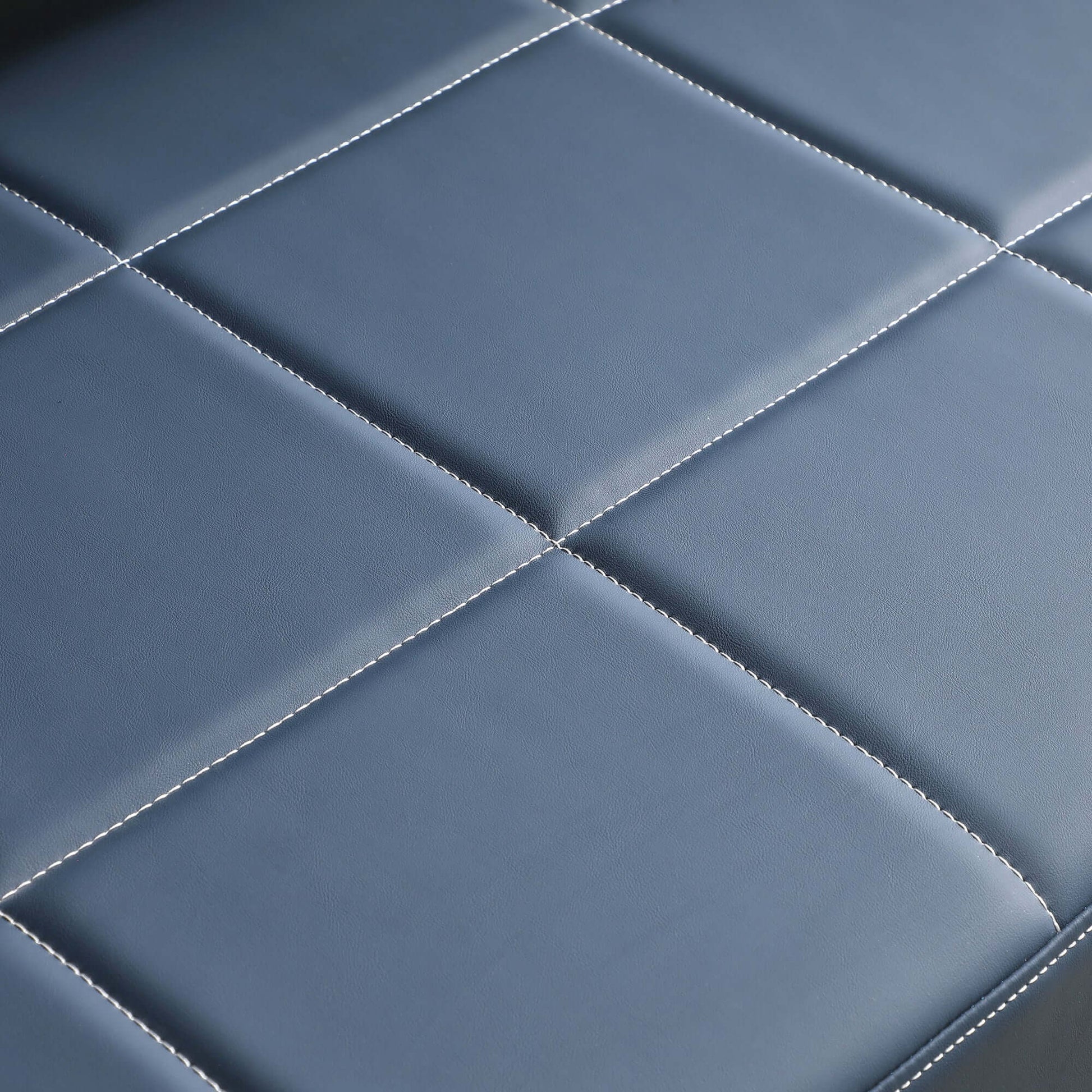 The TOMELLOSO Sofa