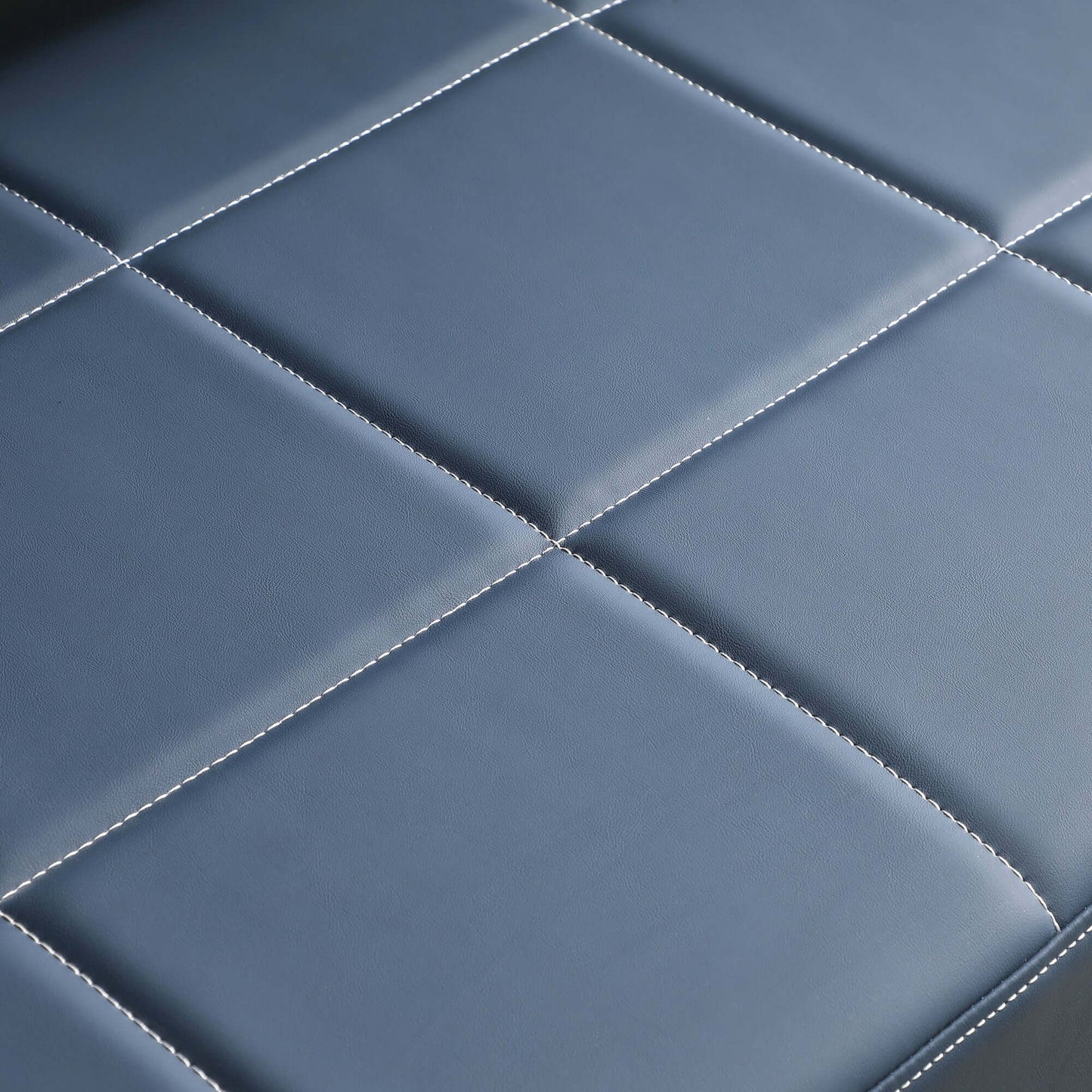 The TOMELLOSO Sofa
